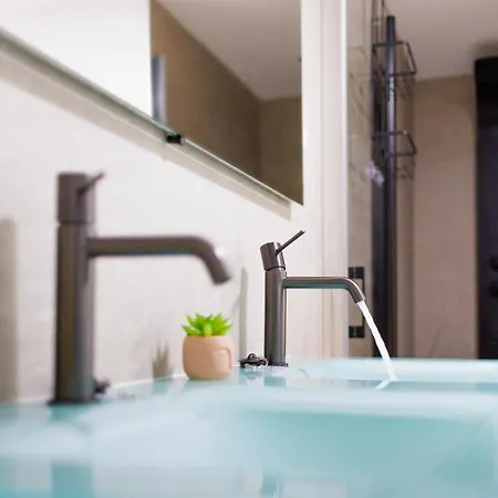 Urban 4 Bajo - Housevanlive